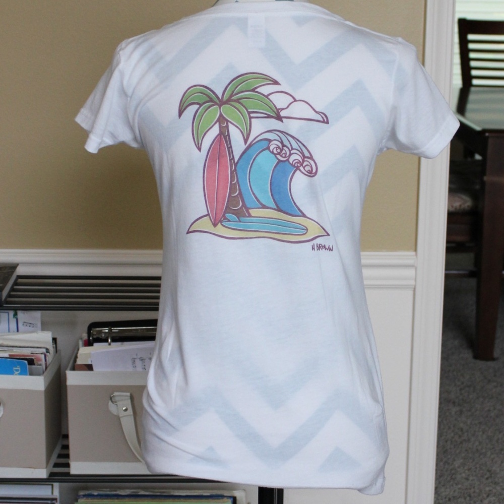 Heather Brown Graphic Art T-Shirt - Picture 5 of 12
